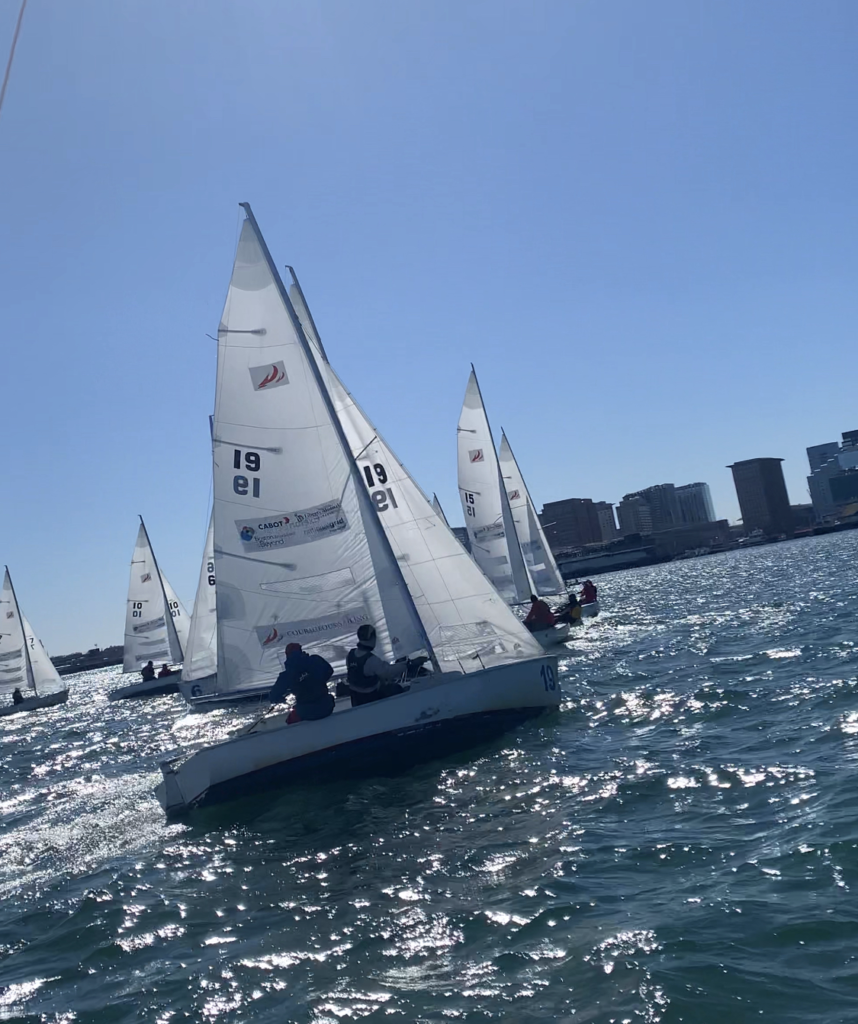 R#19, start of race 1 on leeward